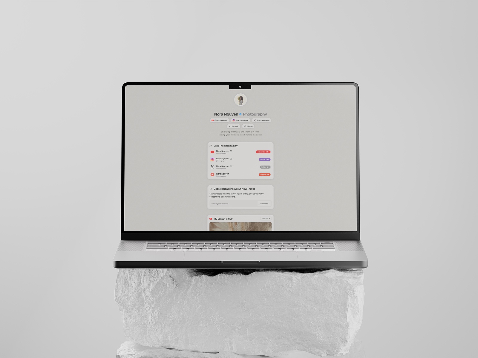 Screenshot of Linkora website