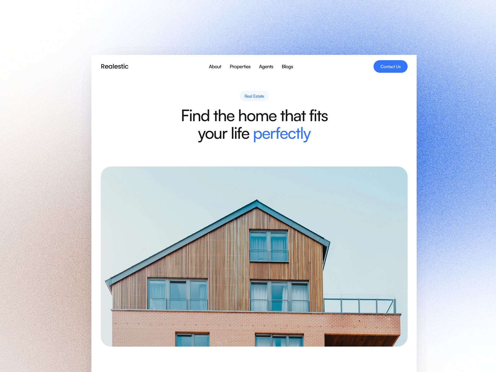 Screenshot of Realestic website
